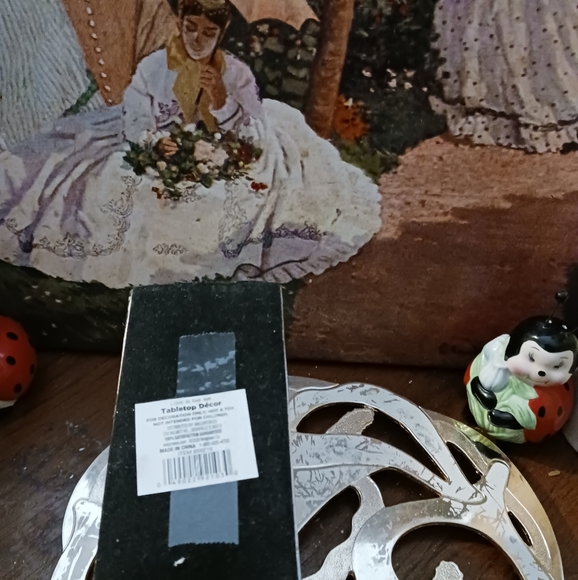 Shiny Pink Heart shaped dish And A Shiny Ceramic ✨️ "LOVE In The Air"💙 Sign. - Picture 10 of 14